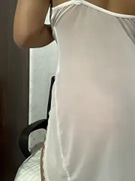 Snapshot of -Meomeo- chatting on November 2025 03:38:02 PM -Meomeo- online show from November 2025 03:38:02 PM