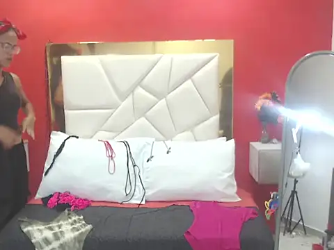 CanellaHotx online show from October 2025 03:02:02 PM