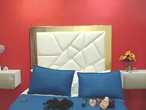 CanellaHotx online show from October 2025 05:30:01 PM