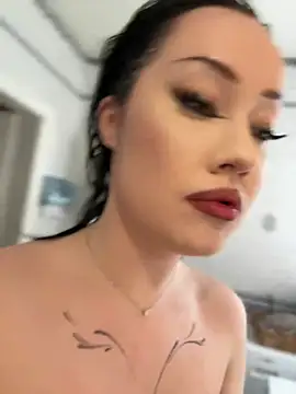 Snapshot of RollingGirls chatting on February 2025 11:19:02 AM RollingGirls online show from February 2025 11:19:02 AM