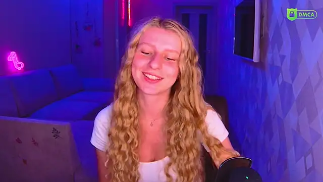 AmaliaQueen online show from October 2025 03:43:01 PM