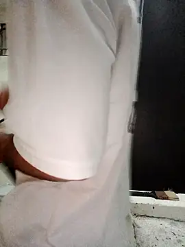 sebasxx97 online show from November 2025 11:05:01 AM