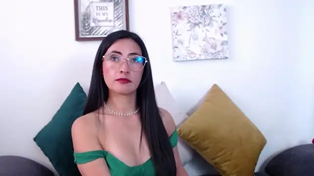 Snapshot of JainaRogers chatting on July 2026 06:35:01 PM JainaRogers online show from July 2026 06:35:01 PM
