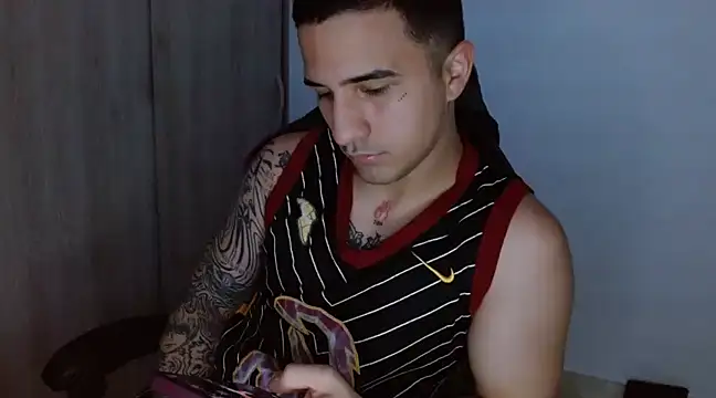 Sisoyalejo420 online show from December 2024 10:37:01 PM
