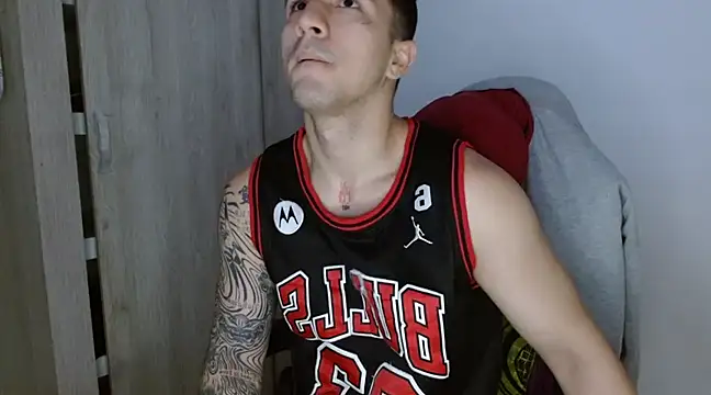 Sisoyalejo420 online show from December 2024 01:47:02 AM