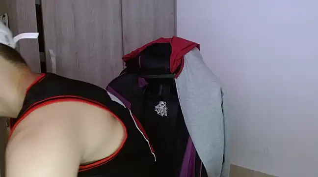 Sisoyalejo420 online show from December 2024 04:52:01 AM