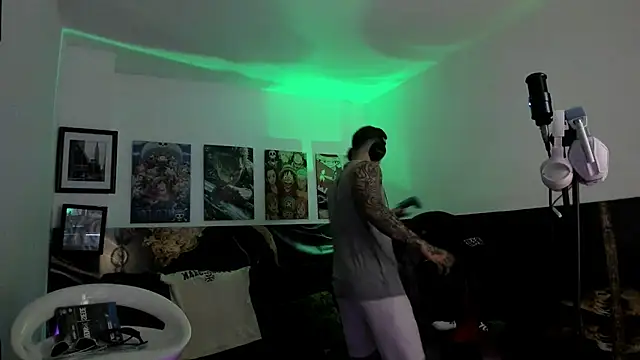 Sisoyalejo420 online show from October 2025 04:05:02 PM