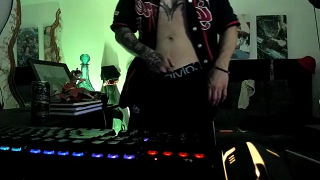 Sisoyalejo420 online show from November 2025 04:48:01 AM