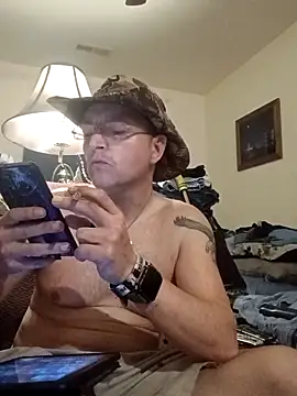 Lovinglife421 online show from April 2026 10:27:01 AM