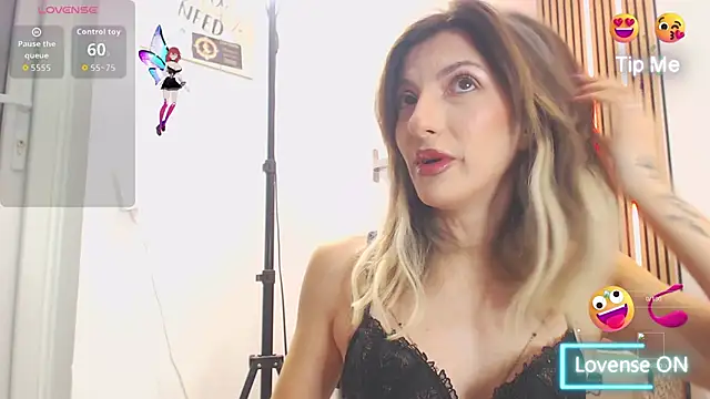 RileyLanna online show from November 2025 05:10:01 AM