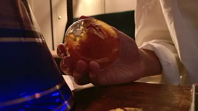 Snapshot of POCARI_SWEAT chatting on October 2025 01:18:01 PM POCARI SWEAT online show from October 2025 01:18:01 PM