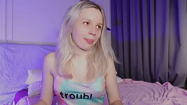 Beatrica Klein online show from February 2025 02:12:01 PM