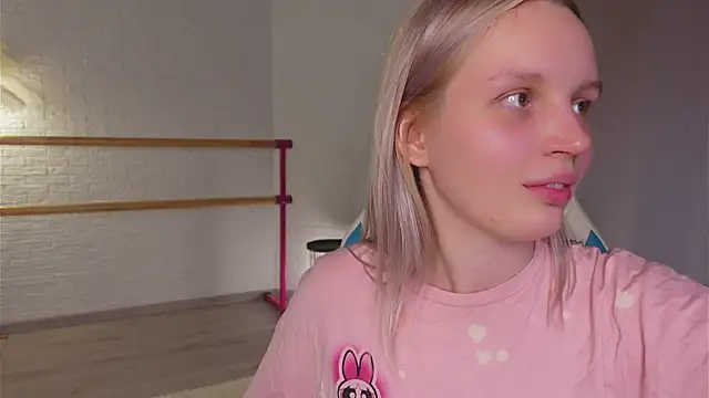 Beatrica Klein online show from September 2025 03:45:01 PM