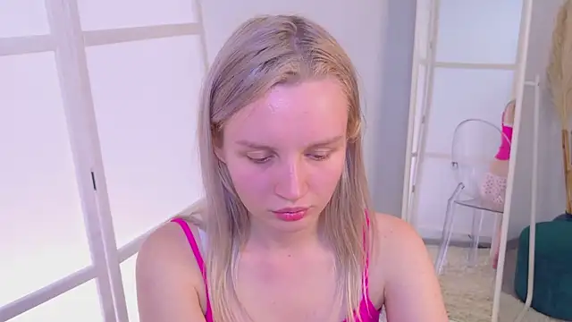 Beatrica Klein online show from September 2025 04:08:01 PM