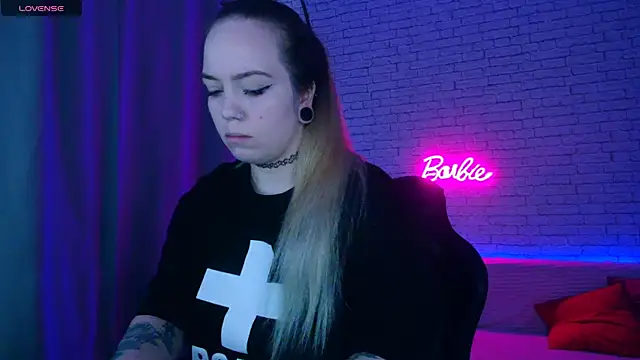 Snapshot of -Stacyy- chatting on May 2026 03:13:01 AM -Stacyy- online show from May 2026 03:13:01 AM