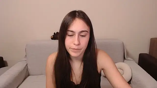 Snapshot of AliceKolltt chatting on March 2025 12:58:01 AM AliceKolltt online show from March 2025 12:58:01 AM