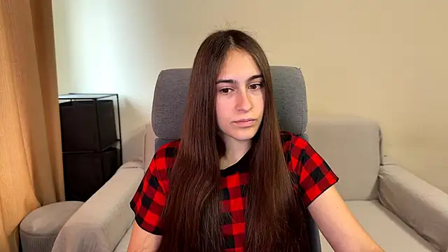 AliceKolltt online show from October 2025 09:16:01 AM