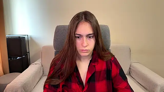 AliceKolltt online show from October 2025 09:33:01 AM