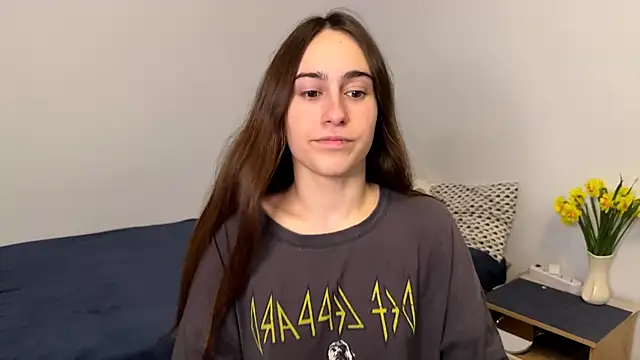 AliceKolltt online show from April 2026 08:50:01 PM