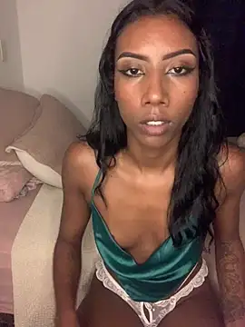 talitasilvx online show from February 2026 05:55:02 PM