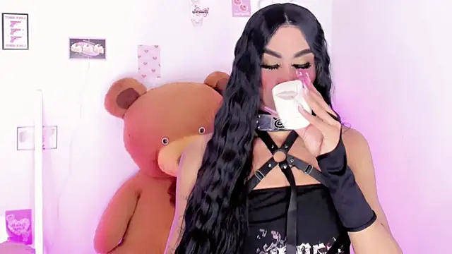 Snapshot of amal_baddell chatting on February 2026 04:54:01 AM amal baddell online show from February 2026 04:54:01 AM