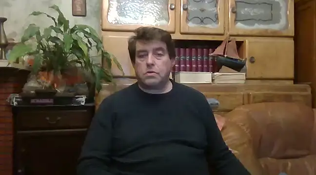 Snapshot of sympatrique chatting on December 2024 12:27:01 AM sympatrique online show from December 2024 12:27:01 AM