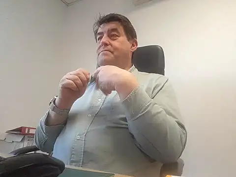 Snapshot of sympatrique chatting on February 2025 03:43:01 PM sympatrique online show from February 2025 03:43:01 PM