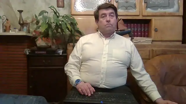 Snapshot of sympatrique chatting on March 2025 05:04:01 PM sympatrique online show from March 2025 05:04:01 PM