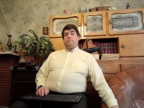 Snapshot of sympatrique chatting on March 2025 11:55:01 AM sympatrique online show from March 2025 11:55:01 AM