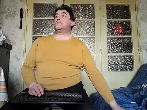 Snapshot of sympatrique chatting on March 2025 03:53:02 PM sympatrique online show from March 2025 03:53:02 PM