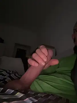 Snapshot of Frank22xx chatting on February 2026 09:33:02 PM Frank22xx online show from February 2026 09:33:02 PM