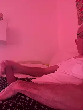 Frank22xx online show from June 2026 07:25:01 AM
