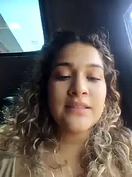 Snapshot of Sara_smiiith211 chatting on December 2024 06:28:02 PM Sara smiiith211 online show from December 2024 06:28:02 PM