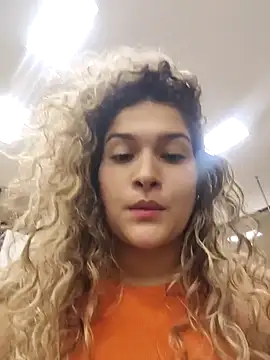 Snapshot of Sara_smiiith211 chatting on December 2024 08:23:01 PM Sara smiiith211 online show from December 2024 08:23:01 PM