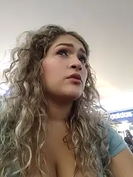 Snapshot of Sara_smiiith211 chatting on December 2024 01:23:01 AM Sara smiiith211 online show from December 2024 01:23:01 AM