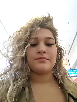 Snapshot of Sara_smiiith211 chatting on January 2025 11:40:01 PM Sara smiiith211 online show from January 2025 11:40:01 PM