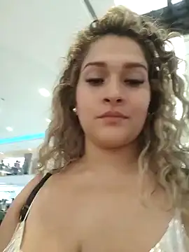 Snapshot of Sara_smiiith211 chatting on January 2025 10:17:02 PM Sara smiiith211 online show from January 2025 10:17:02 PM