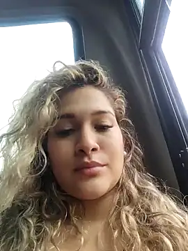 Snapshot of Sara_smiiith211 chatting on January 2025 09:25:01 PM Sara smiiith211 online show from January 2025 09:25:01 PM