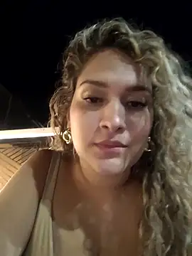 Snapshot of Sara_smiiith211 chatting on February 2025 03:00:02 AM Sara smiiith211 online show from February 2025 03:00:02 AM