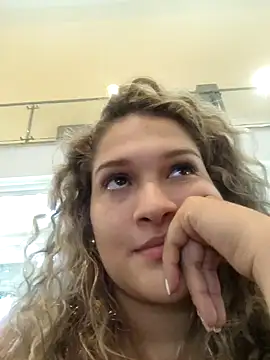 Snapshot of Sara_smiiith211 chatting on February 2025 11:58:02 PM Sara smiiith211 online show from February 2025 11:58:02 PM