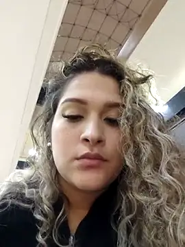 Snapshot of Sara_smiiith211 chatting on February 2025 11:46:01 PM Sara smiiith211 online show from February 2025 11:46:01 PM