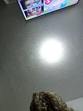 Snapshot of Sara_smiiith211 chatting on February 2025 07:38:02 PM Sara smiiith211 online show from February 2025 07:38:02 PM