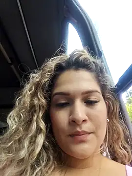 Snapshot of Sara_smiiith211 chatting on March 2025 09:48:02 PM Sara smiiith211 online show from March 2025 09:48:02 PM