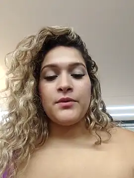 Snapshot of Sara_smiiith211 chatting on March 2025 01:50:02 AM Sara smiiith211 online show from March 2025 01:50:02 AM