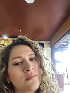 Snapshot of Sara_smiiith211 chatting on March 2025 10:07:02 PM Sara smiiith211 online show from March 2025 10:07:02 PM