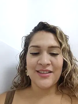 Snapshot of Sara_smiiith211 chatting on March 2025 03:47:01 AM Sara smiiith211 online show from March 2025 03:47:01 AM