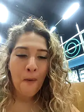 Snapshot of Sara_smiiith211 chatting on March 2025 10:18:02 PM Sara smiiith211 online show from March 2025 10:18:02 PM