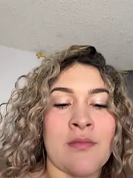 Sara smiiith211 online show from March 2026 12:10:01 AM