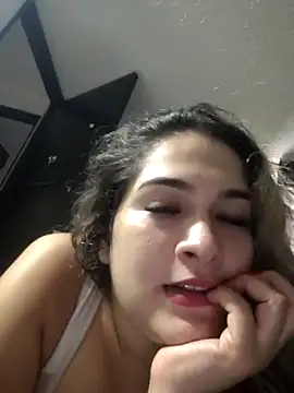 Sara smiiith211 online show from May 2026 10:26:01 PM