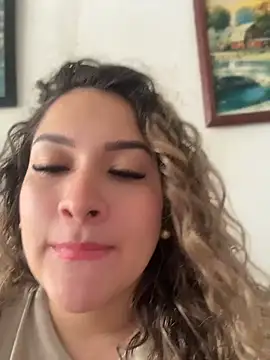 Sara smiiith211 online show from June 2026 09:28:02 PM